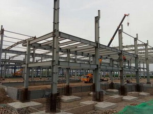 鋼構建筑